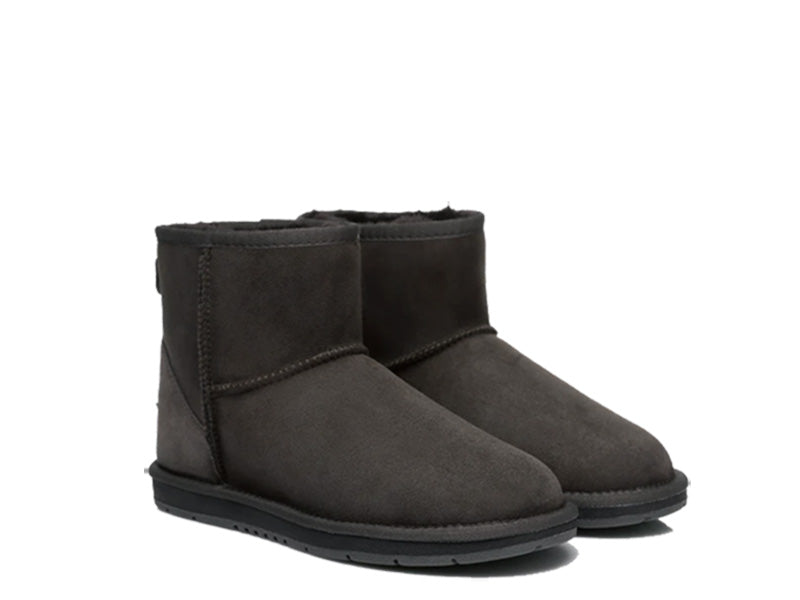 SALE. CLASSIC MINI ugg boots. FREE Worldwide Shipping.